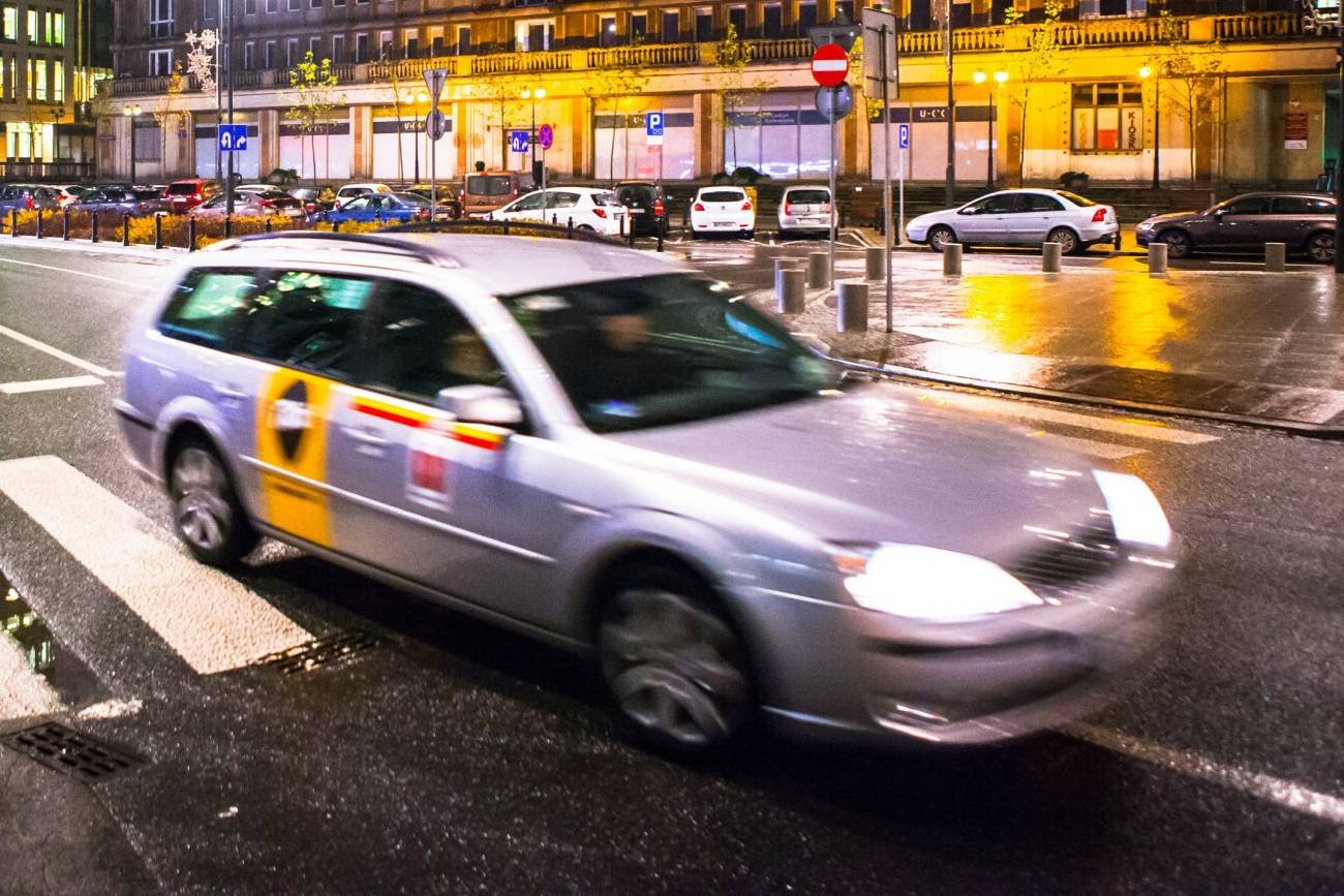 Taksówka w Warszawie.