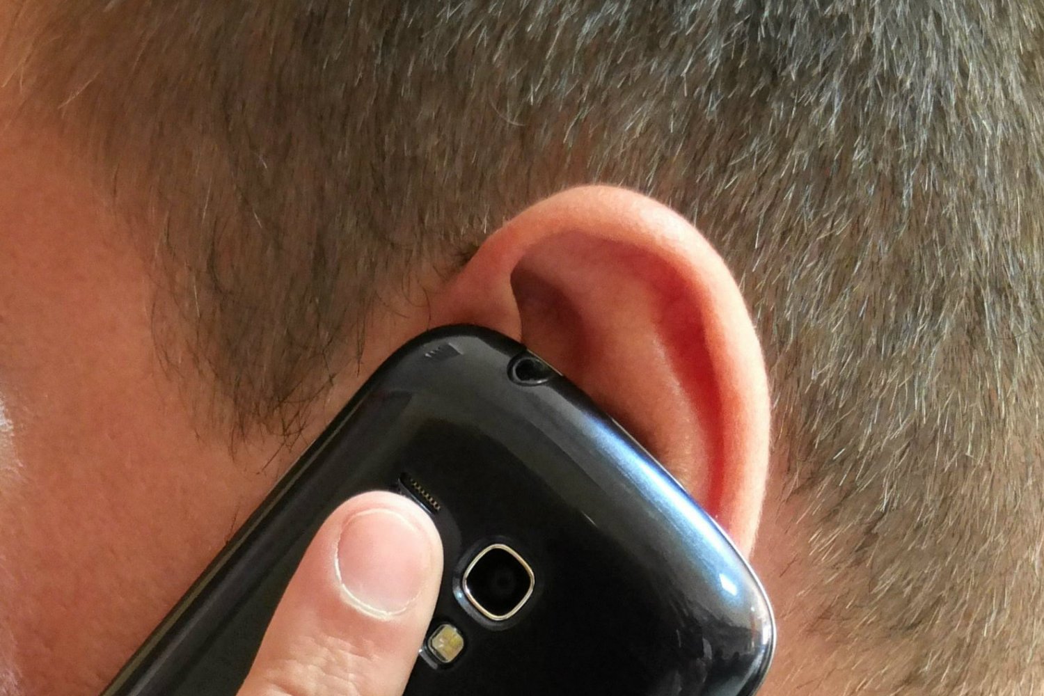 W Polsce przybędzie 10 mln nowych numerów telefonów, które będą zaczynać się od cyfr 45