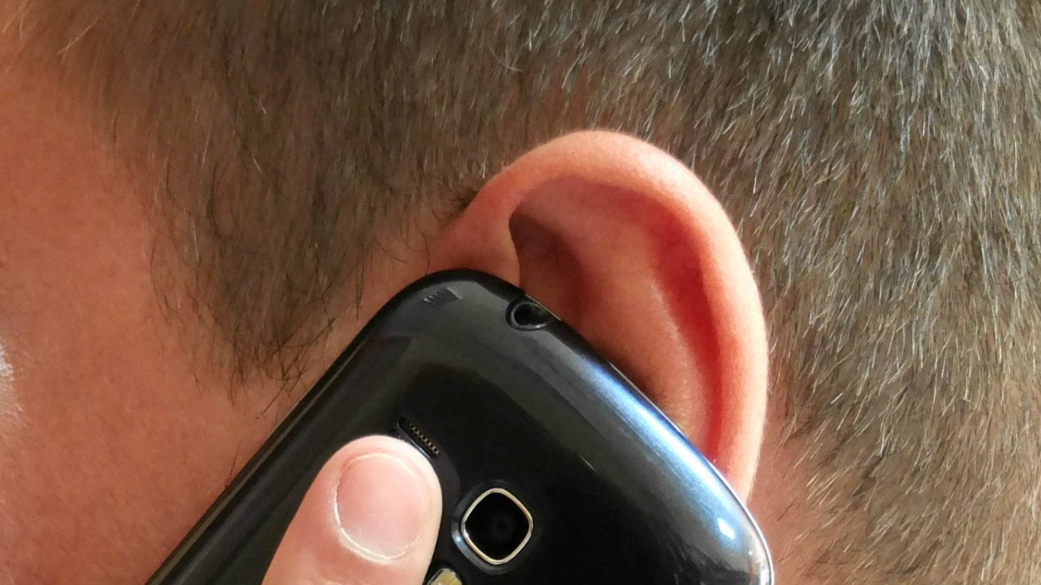 W Polsce przybędzie 10 mln nowych numerów telefonów, które będą zaczynać się od cyfr 45