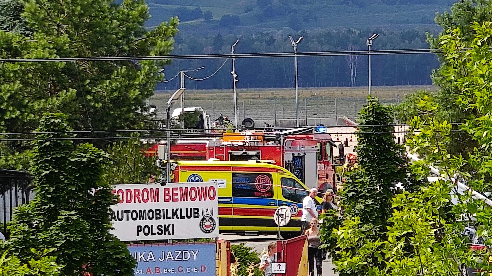 Katastrofa awionetki w Warszawie. Pożar na Bemowie