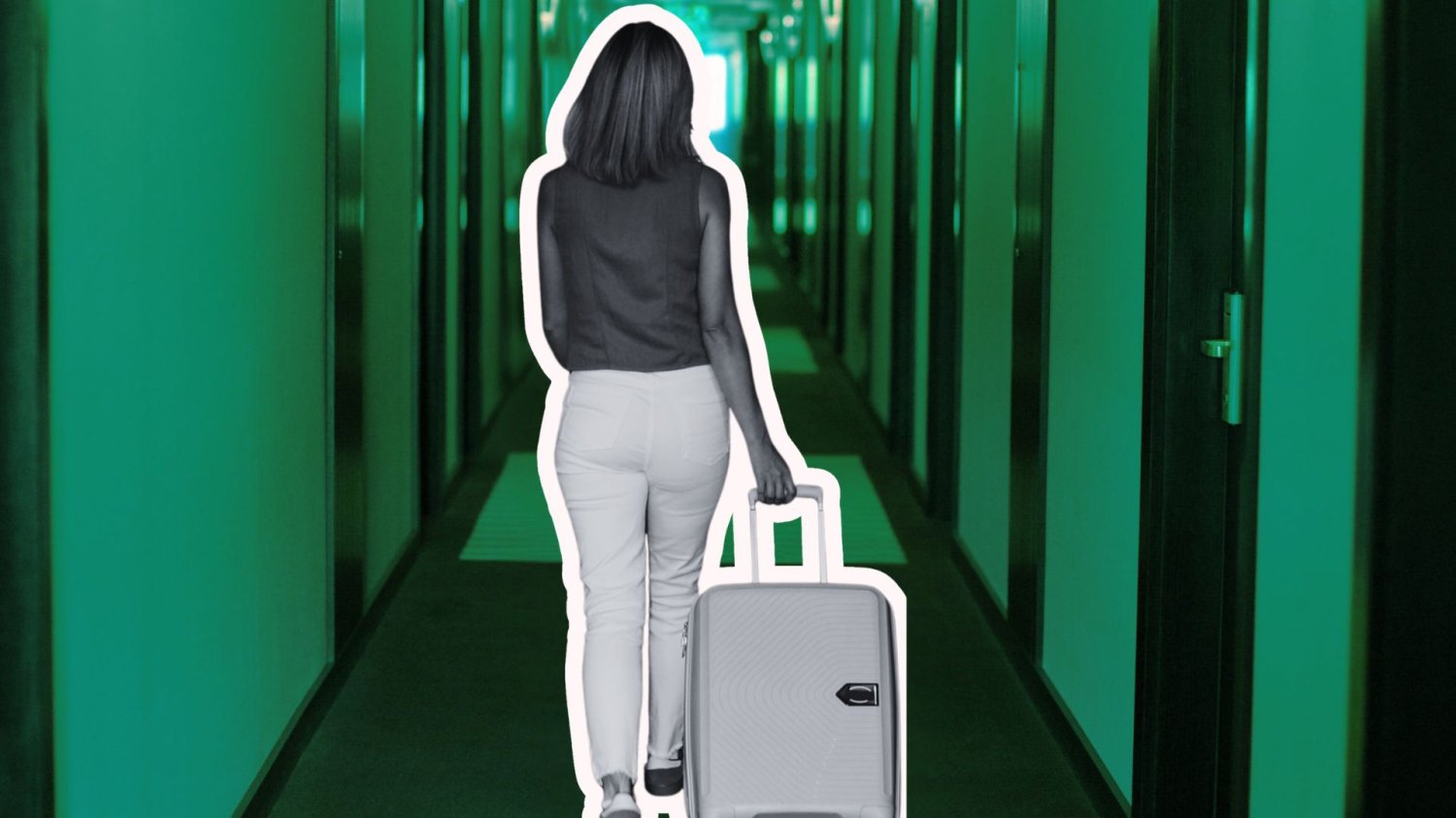 Wielka ściema doby hotelowej. Hotele robią z nas idiotów w biały dzień kobieta opuszczająca hotel