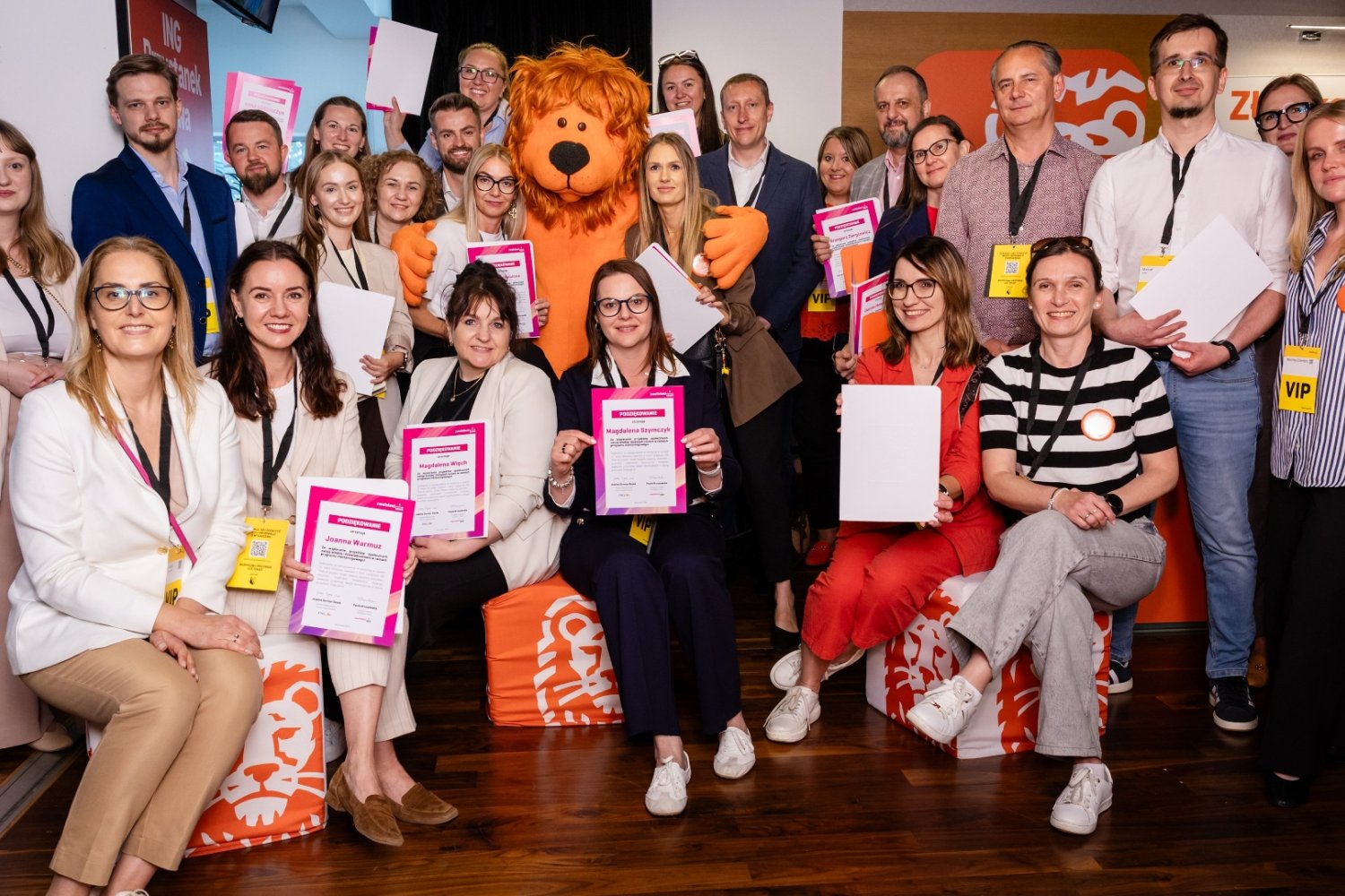 Jak zorganizować wolontariat pracowniczy? Pomoże w tym program "Krok do przodu" – tematyczna ścieżka Olimpiady Zwolnieni z Teorii, realizowana wspólnie z ING Bankiem Śląskim.