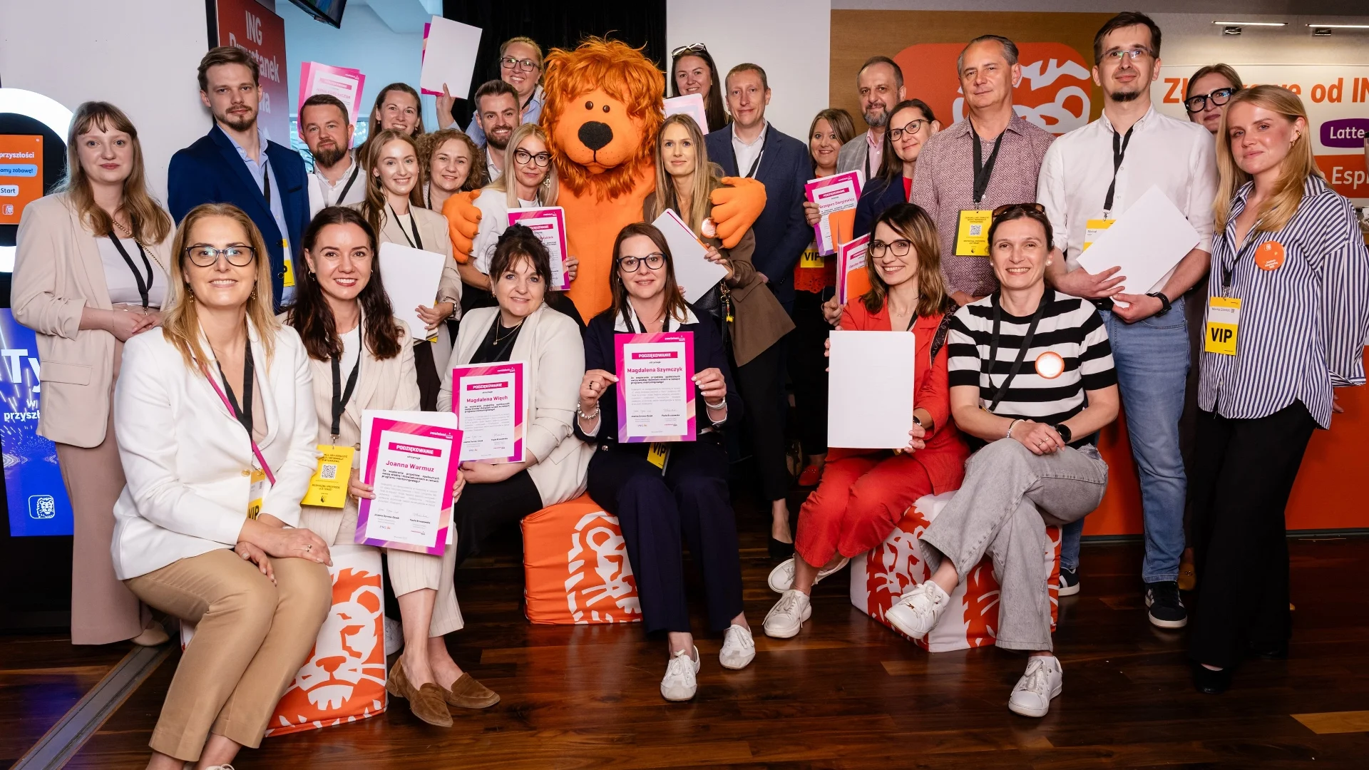 Jak zorganizować wolontariat pracowniczy? Pomoże w tym program "Krok do przodu" – tematyczna ścieżka Olimpiady Zwolnieni z Teorii, realizowana wspólnie z ING Bankiem Śląskim.