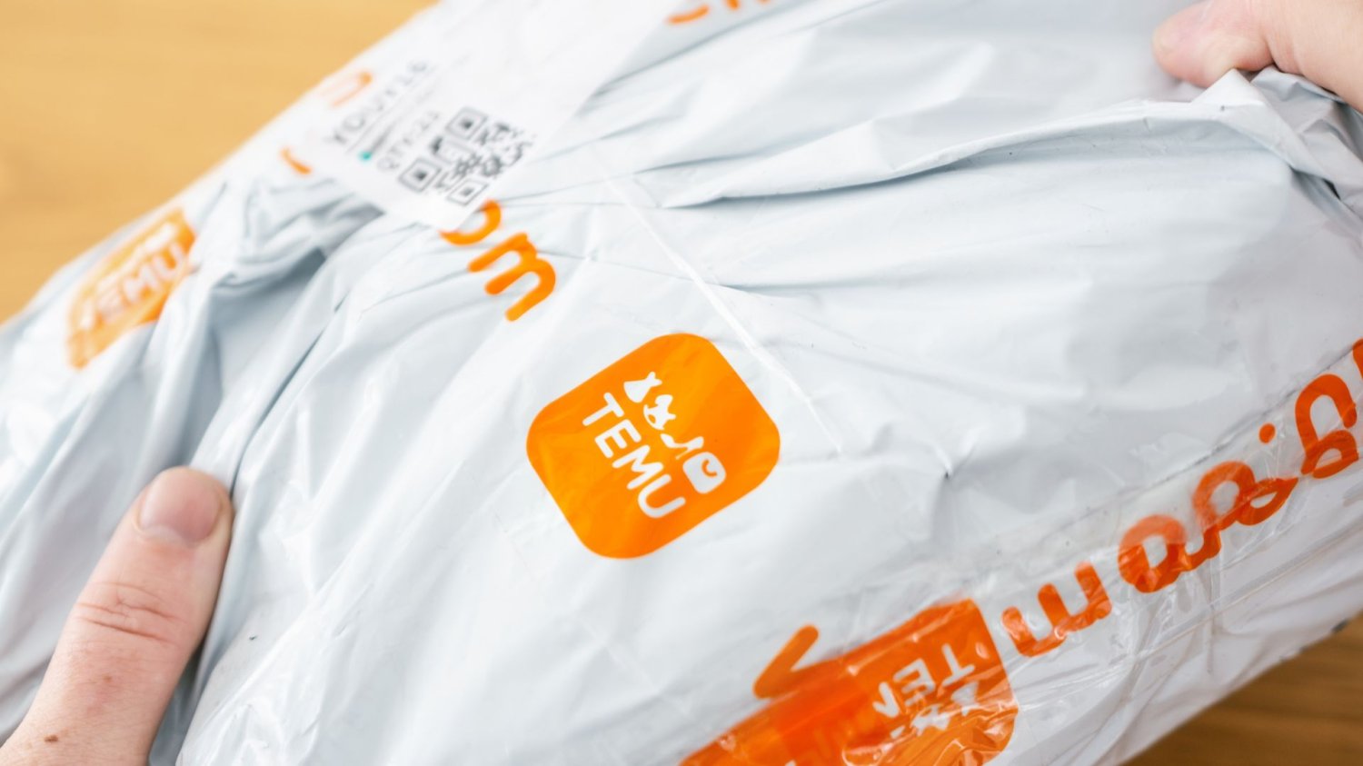 Kupujesz na Temu i AliExpress? Ucieszysz się, Unia nie zatrzyma chińskich sklepów na długo Paczka z Temu.