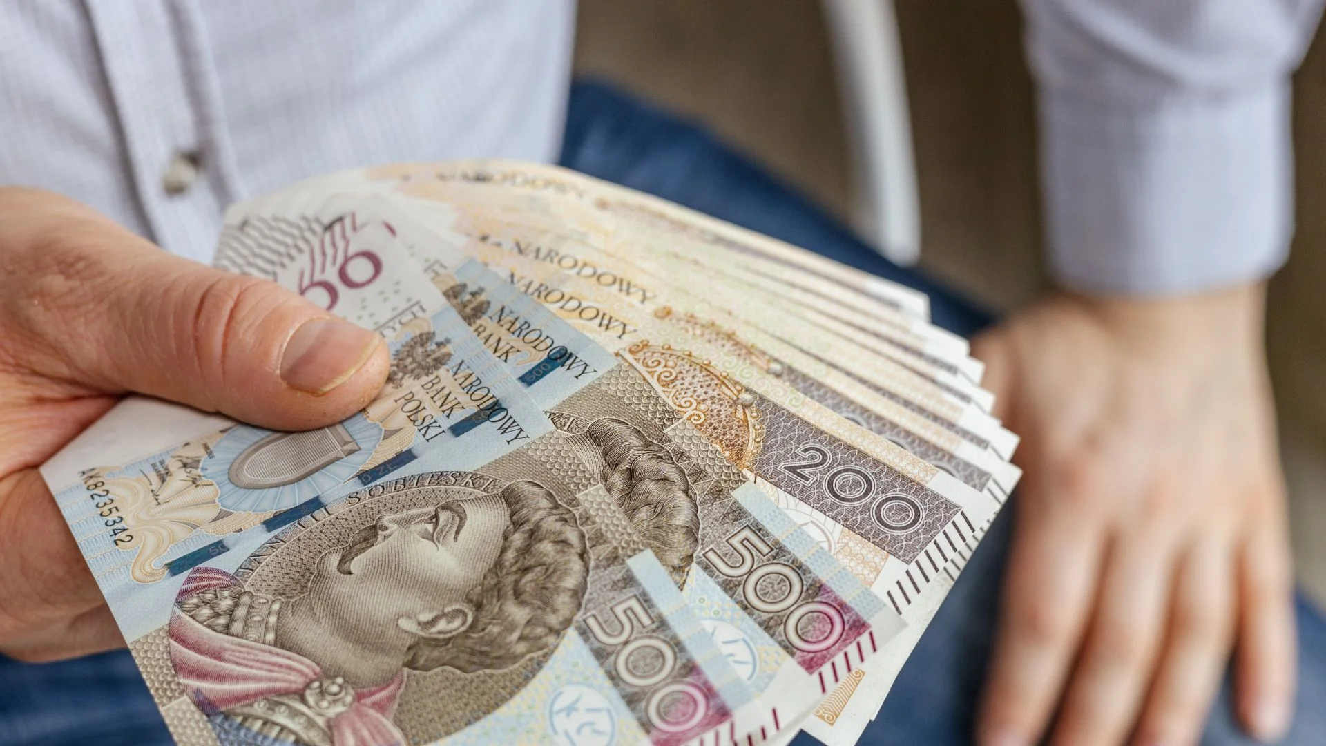 GUS pokazał zarobki Polaków. W tej branży pensje przekraczają 18,5 tys. zł