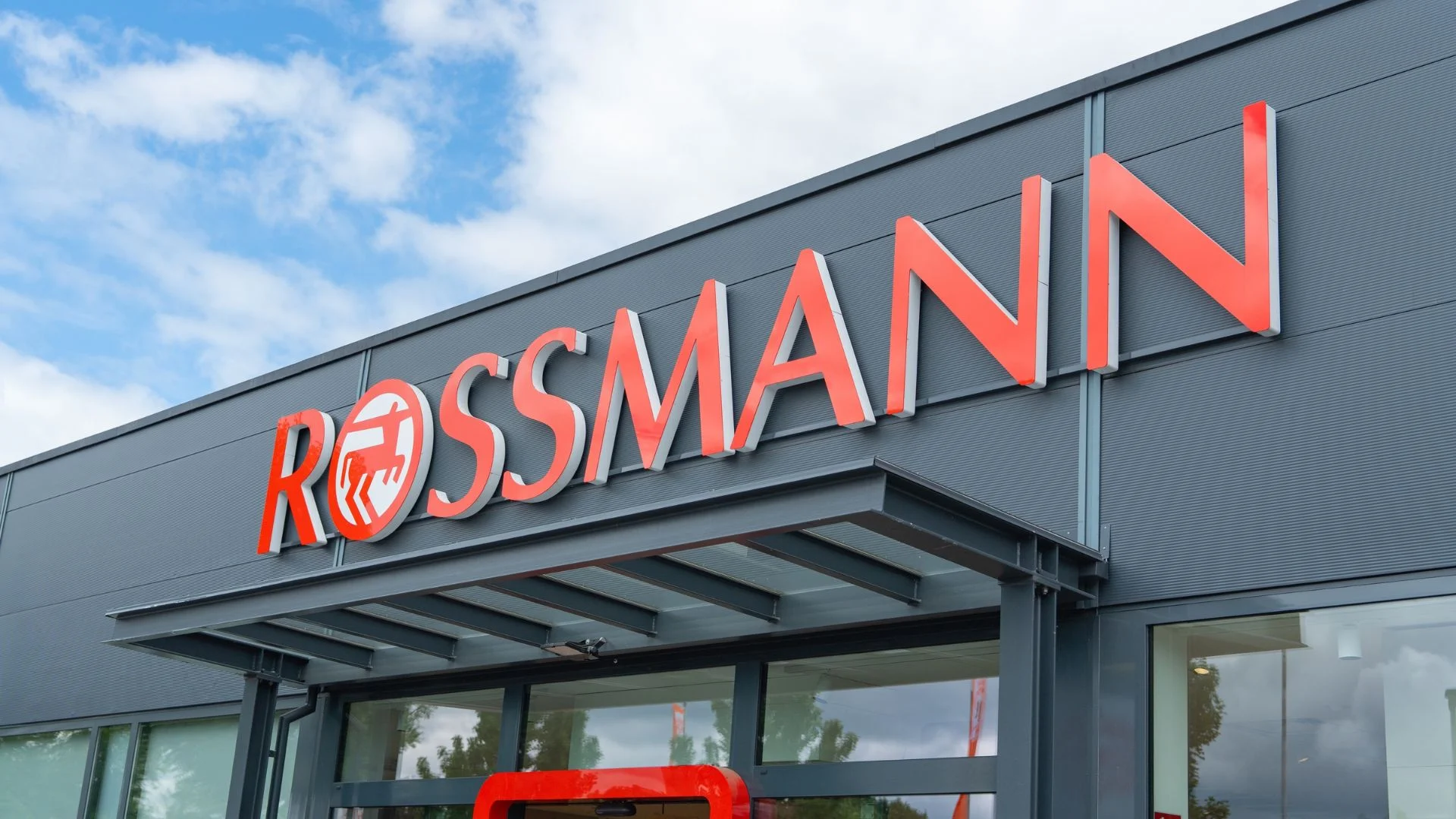 Rossmann rusza z wielką rekrutacją w Pyskowicach. Setki nowych miejsc pracy. Rossmann.