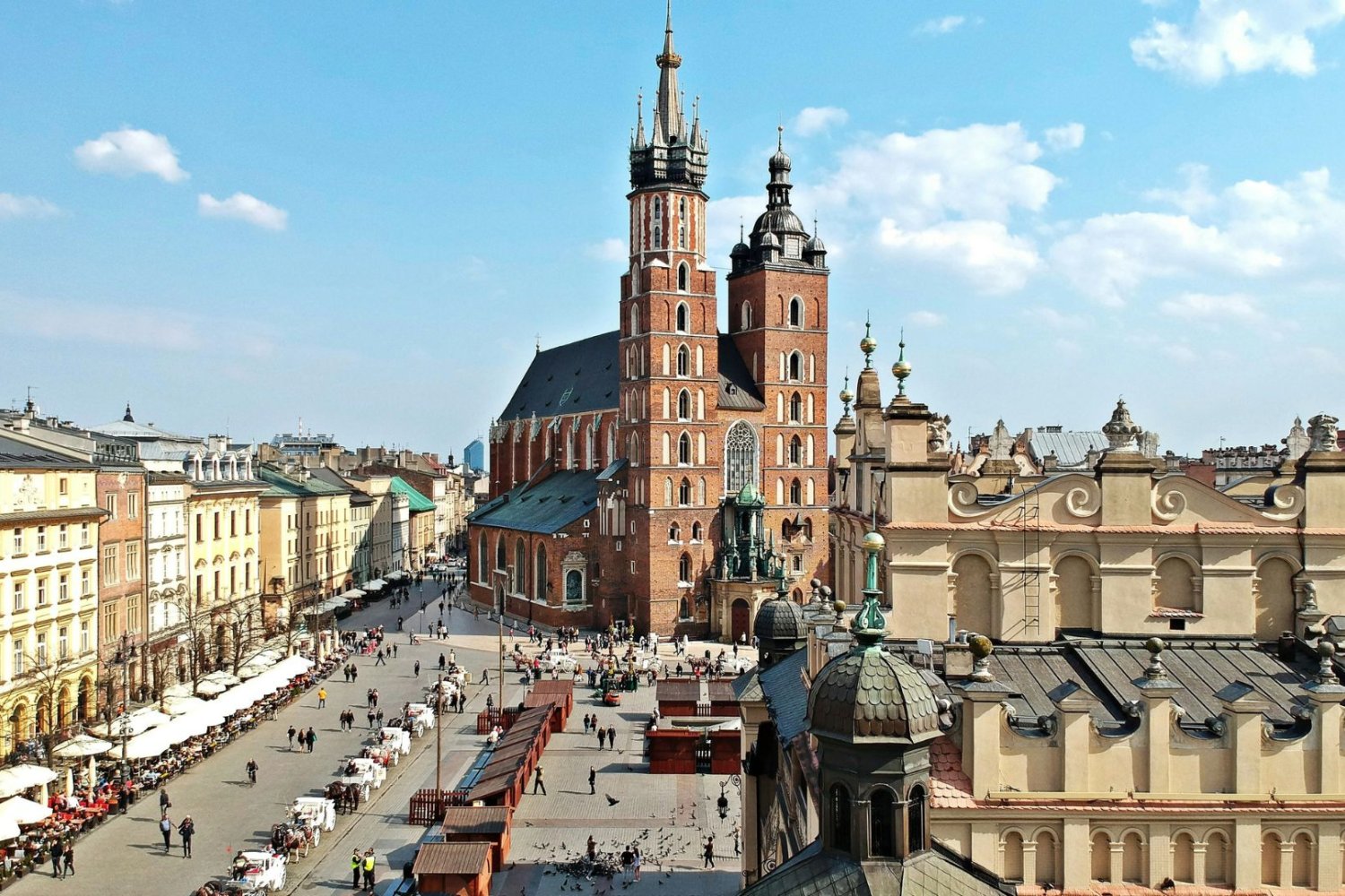 Koniec betonowej patelni na krakowskim Rynku? Jest decyzja, na którą czekały tysiące mieszkańców Rynek w Krakowie.