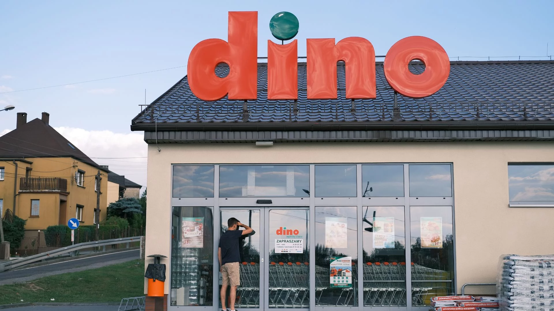 Te produkty znikają z Dino i aptek przez decyzję GIS. Polacy, sprawdźcie szafki