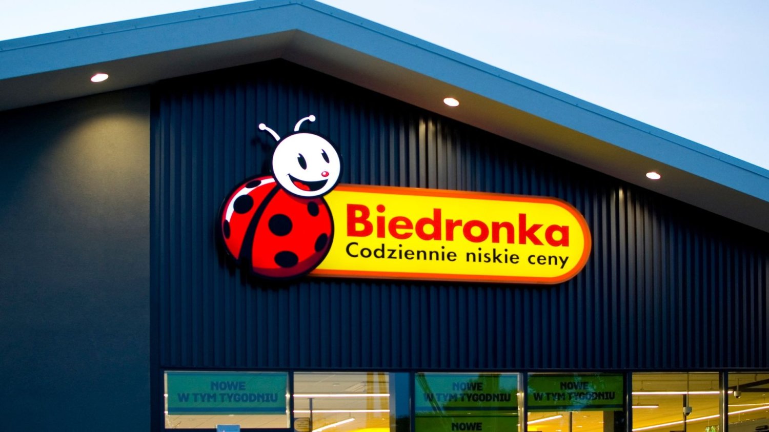 Logo sklepu Biedronka.