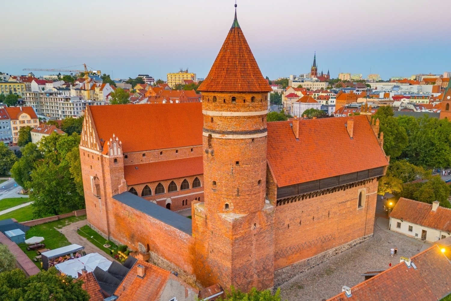 Słynny zamek znika z mapy turystycznej Polski. Pospiesz się, masz ostatnią szansę Zamek Kapituły Warmińskiej w Olsztynie.