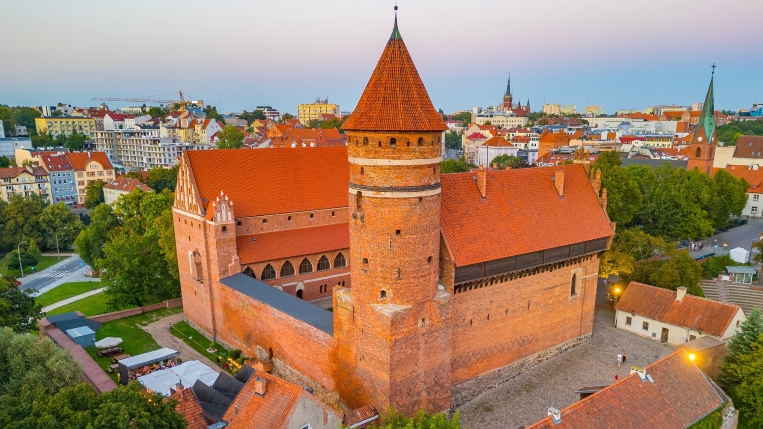 Słynny zamek znika z mapy turystycznej Polski. Pospiesz się, masz ostatnią szansę Zamek Kapituły Warmińskiej w Olsztynie.