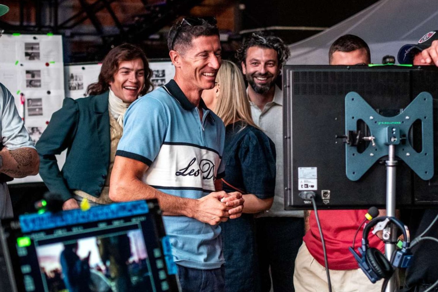 Robert Lewandowski na planie filmowym spotu reklamowego dla Polski.