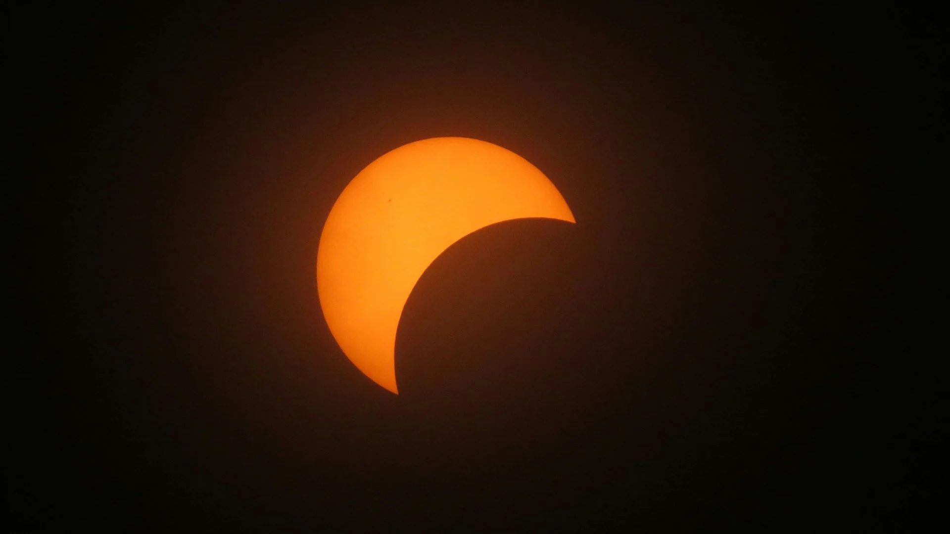 Takiego zaćmienia Słońca nie będzie do 2114 roku. Jedno miejsce wygrywa
