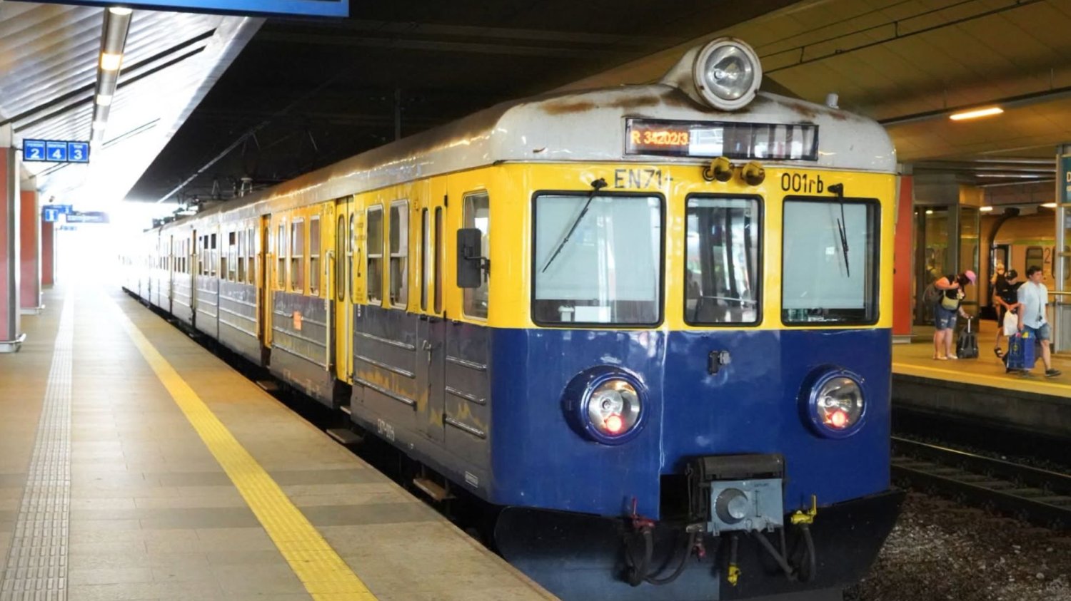 EN71-001.